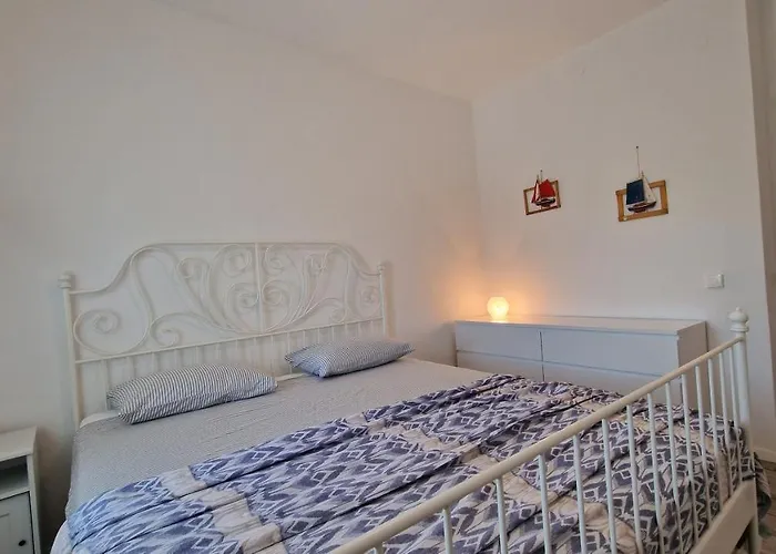 Golden Sunset Apps Apartman