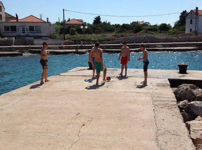 Golden Sunset Apps Apartman Ceprljanda