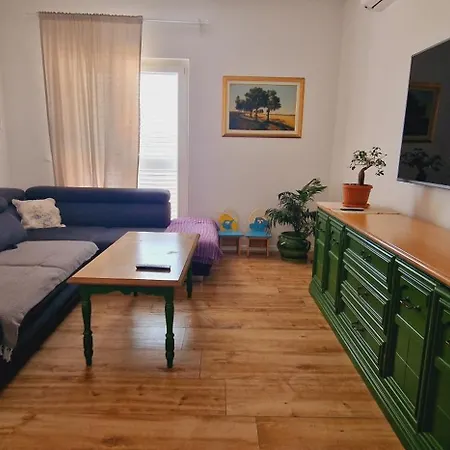 Golden Sunset Apps Apartament *